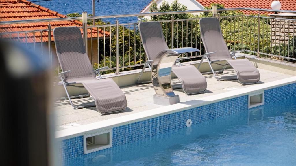 Trogir-Luxury Villa Sapphirus セゲット・ヴラニツァ エクステリア 写真