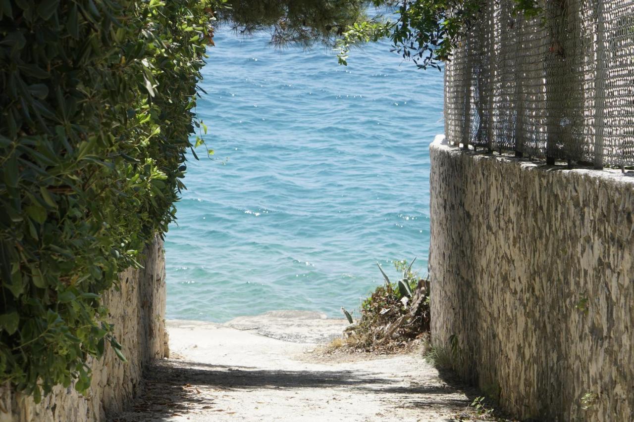 Trogir-Luxury Villa Sapphirus セゲット・ヴラニツァ エクステリア 写真